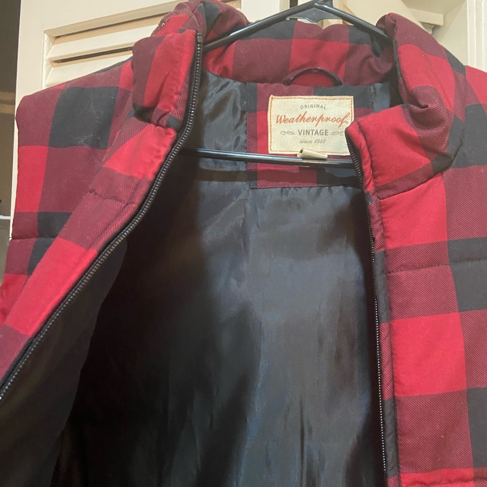 Weatherproof Vest - Picture 2 of 4